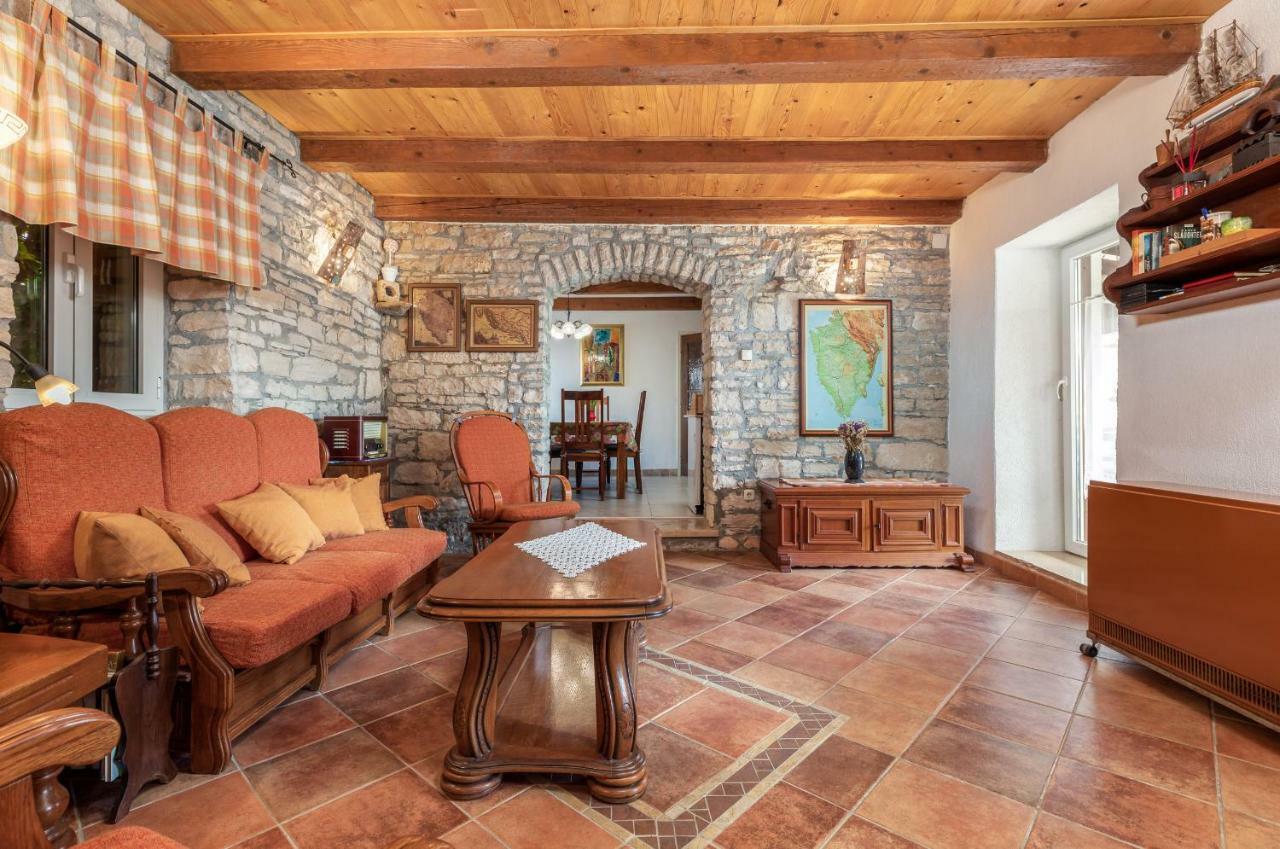 Holiday Home Ana Kanfanar Zewnętrze zdjęcie